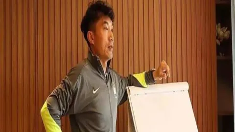 女足换帅成焦点，教练团全力支持开启新纪元